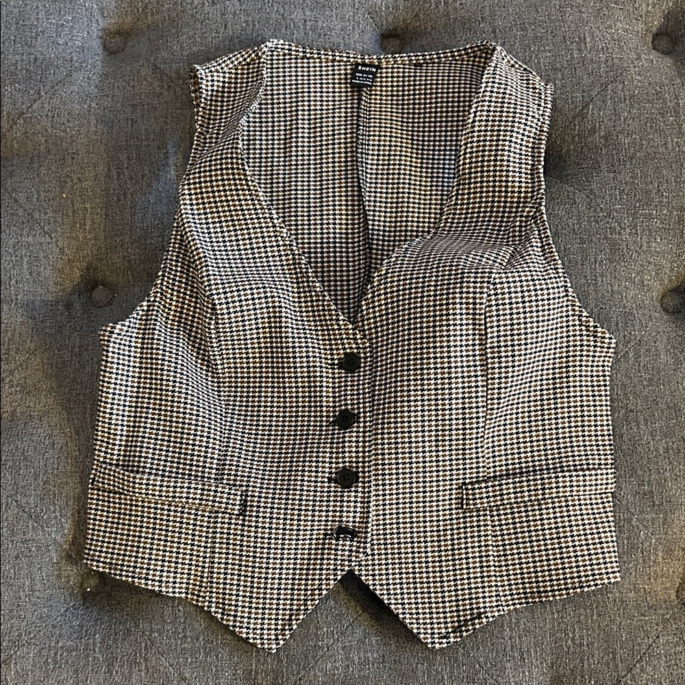 SHEIN Black and White Checkered Vest